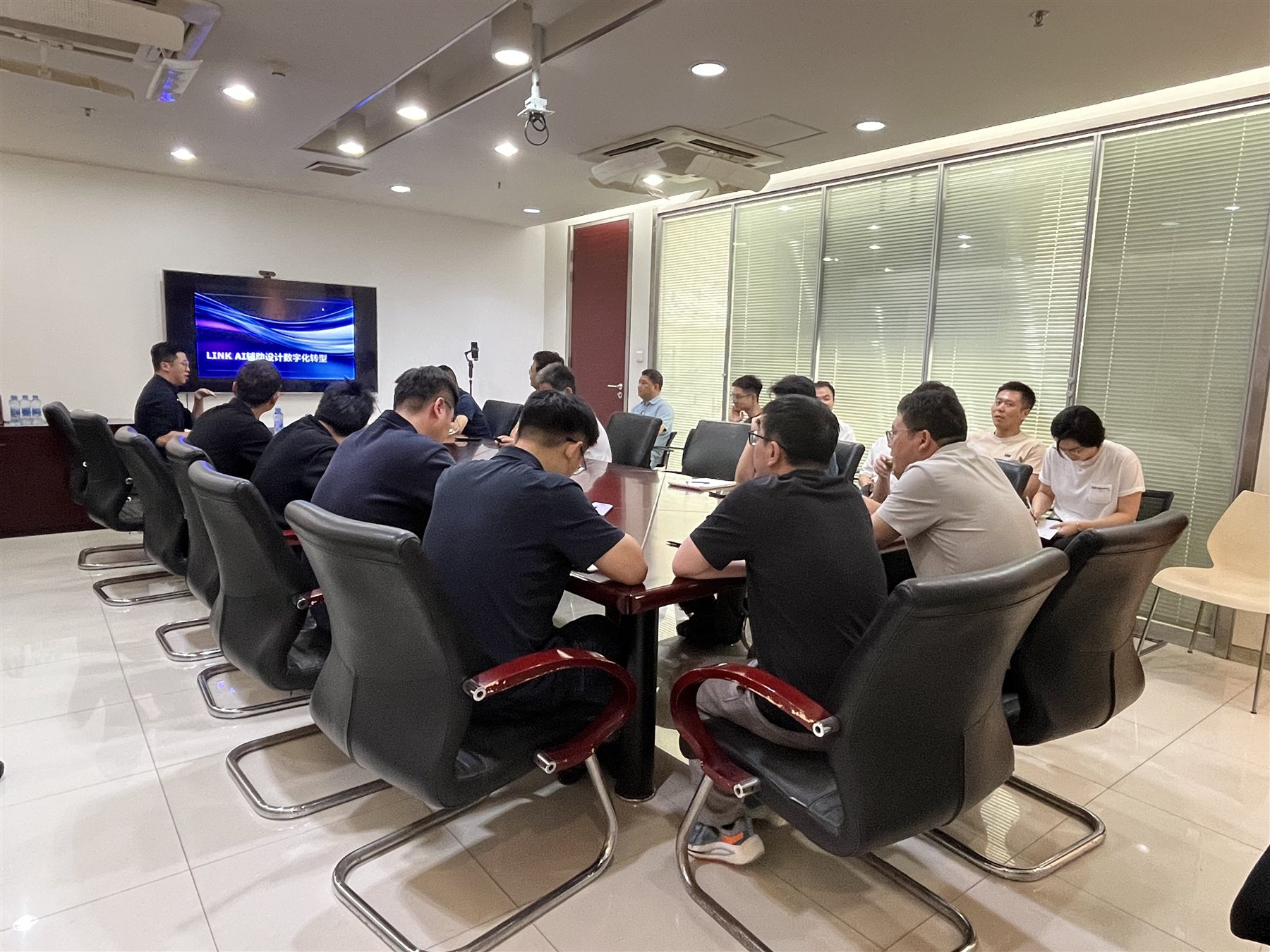 面向專業團隊的工作流交流